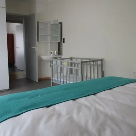 Het Huis Van Mum En Opa Nyaraló